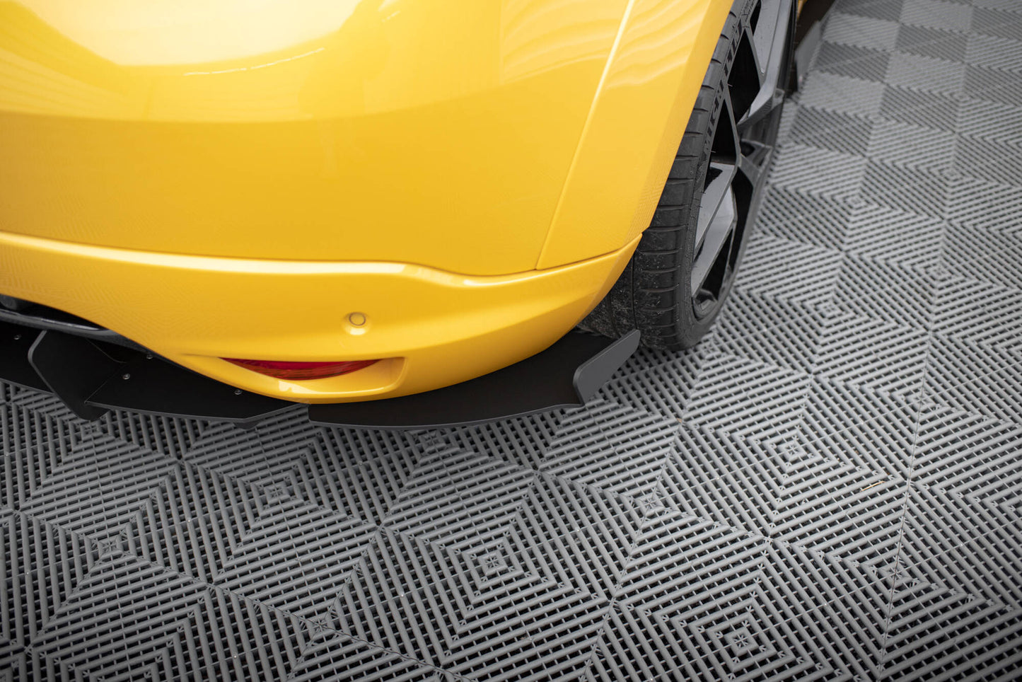 LAME DU PARE CHOCS ARRIERE RENAULT MEGANE MK3 RS RE-ME-3-RS-CNC-RSD1A