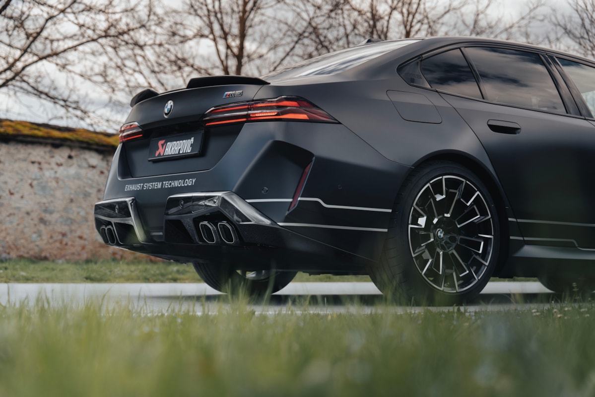 Embouts en carbone Akrapovic TP-CT/79