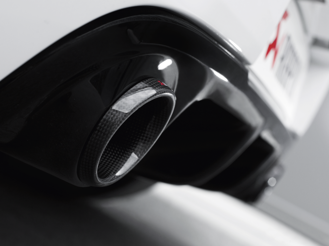 Slip-on Line Akrapovic MTP-RECL3RSH