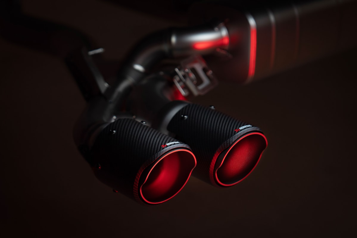 Embouts en carbone Akrapovic TP-CT/78