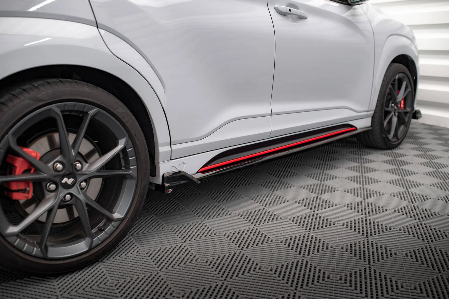 Rajouts Des Bas De Caisse V.1 + Flaps Hyundai Kona N Mk1 HY-KO-1-N-SD1G+SF1B