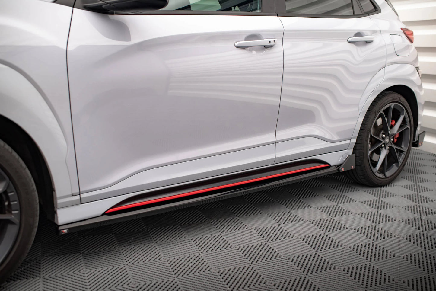 Rajouts Des Bas De Caisse V.1 + Flaps Hyundai Kona N Mk1 HY-KO-1-N-SD1G+SF1B