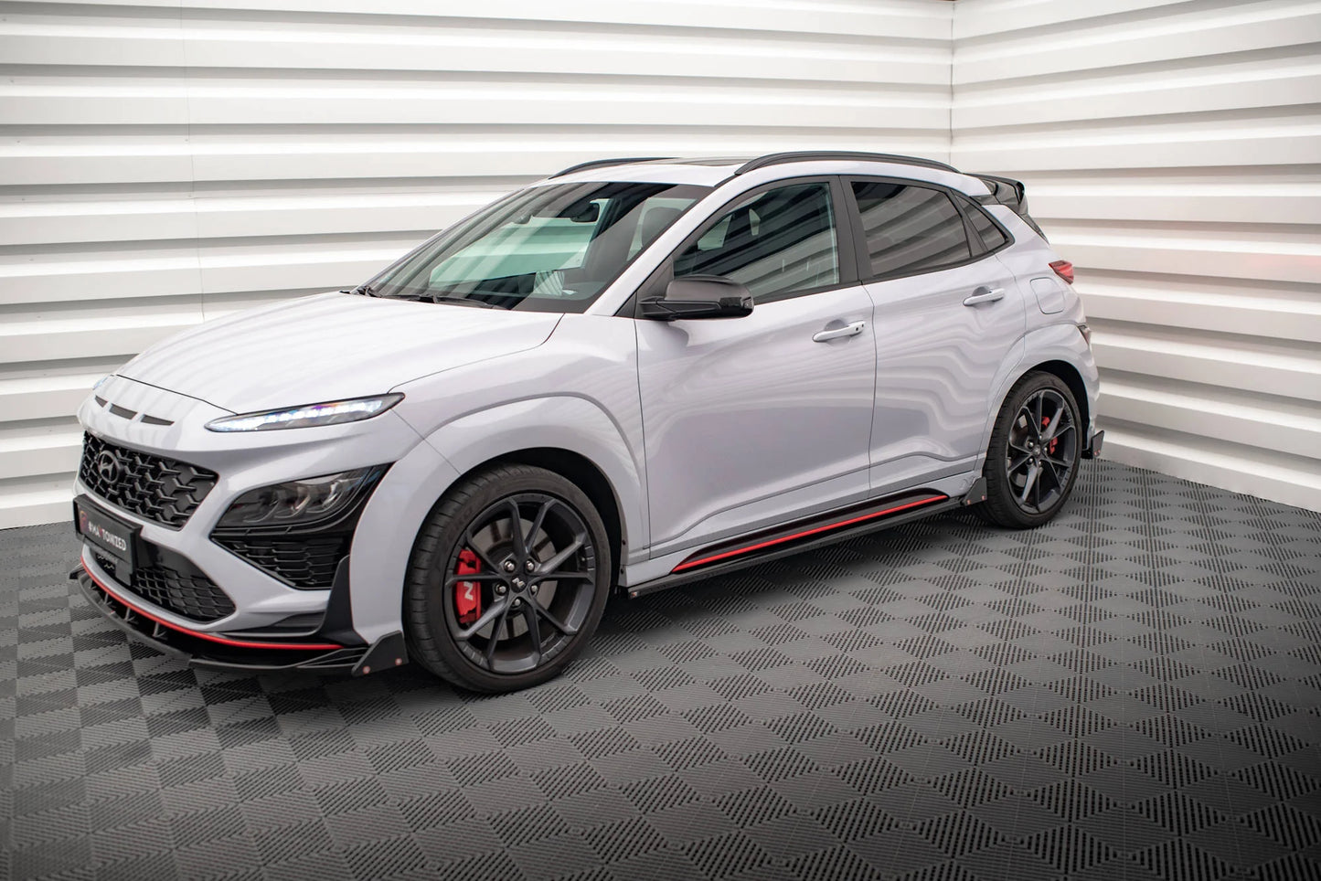 Rajouts Des Bas De Caisse V.1 + Flaps Hyundai Kona N Mk1 HY-KO-1-N-SD1G+SF1B