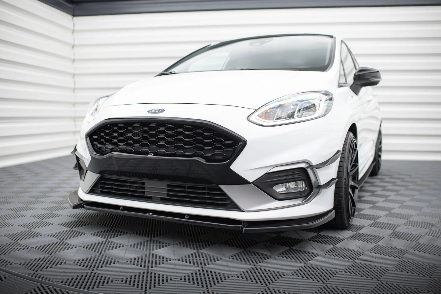Lame Du Pare-Chocs Avant V.7 Ford Fiesta Mk8 ST / ST-Line FO-FI-8-ST-FD4G