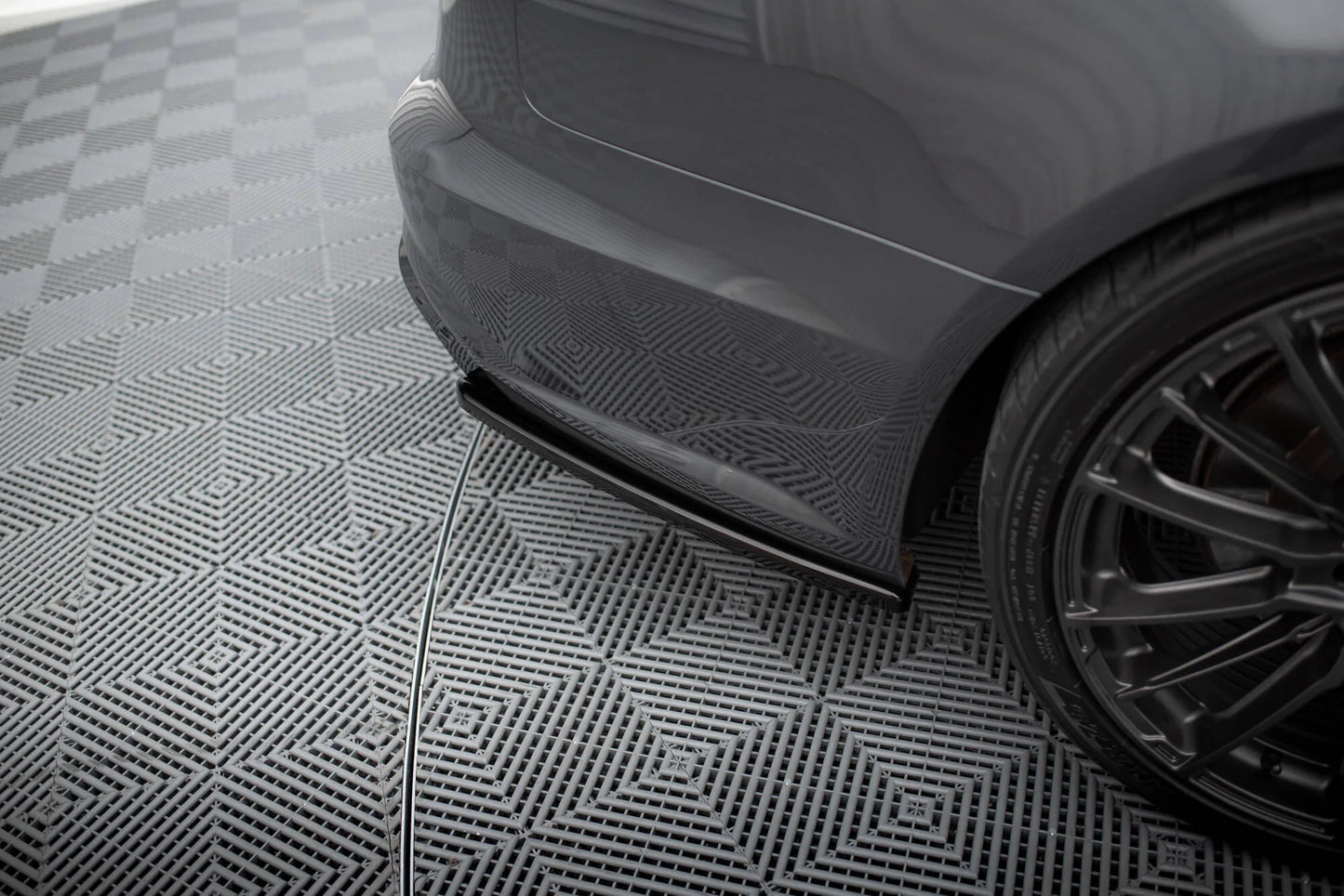 Lames De Pare-Chocs Arrière Latérales Audi S6 / A6 S-Line / A6 C7 FL  AU-S6-C7F-AV-RSD1G